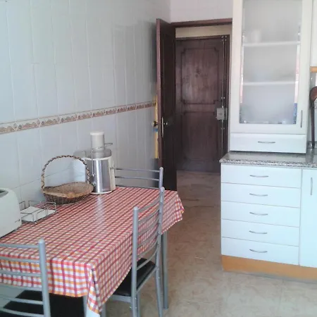 Quartos No Centro De Pansiyon Torres Vedras